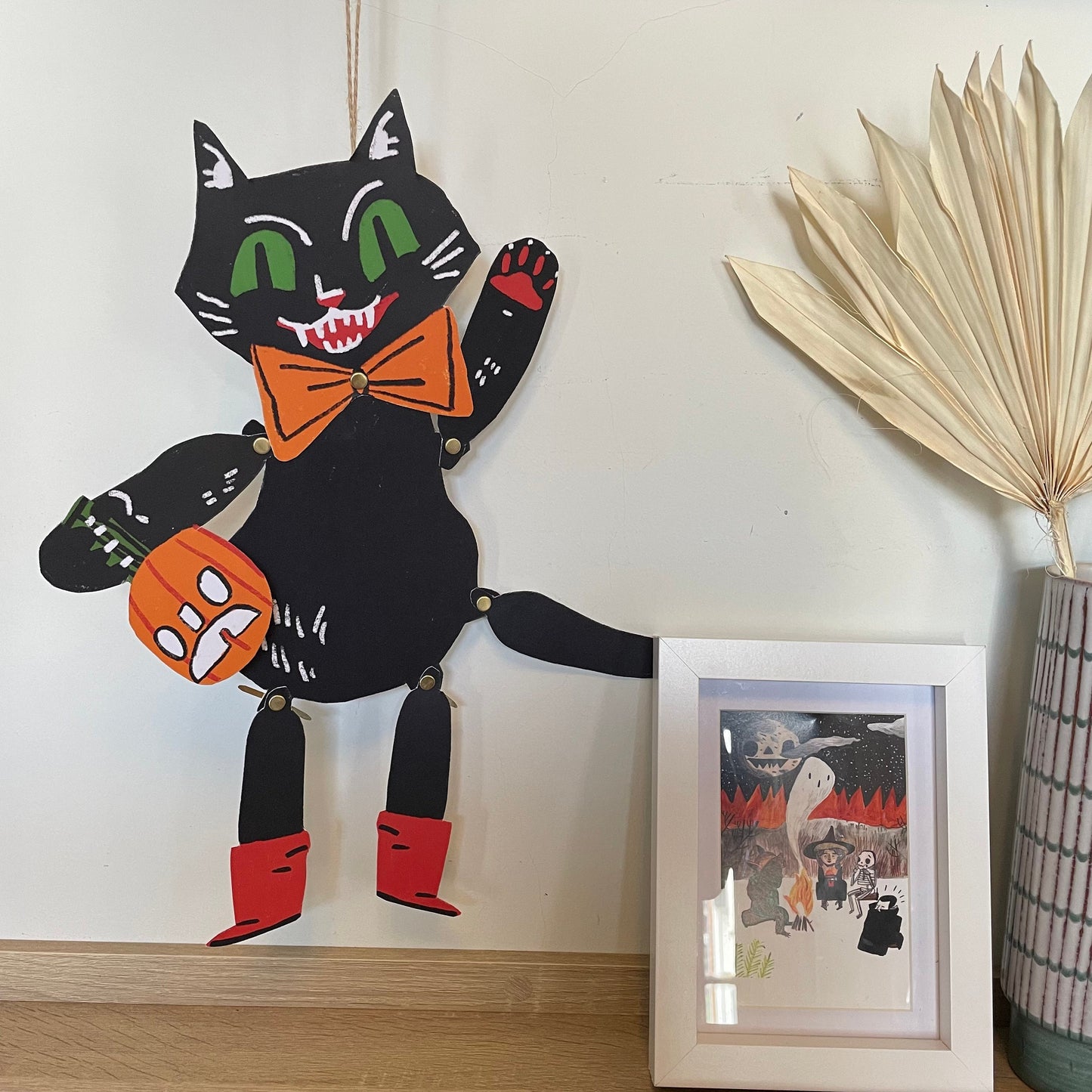 Halloween cat wall hanging