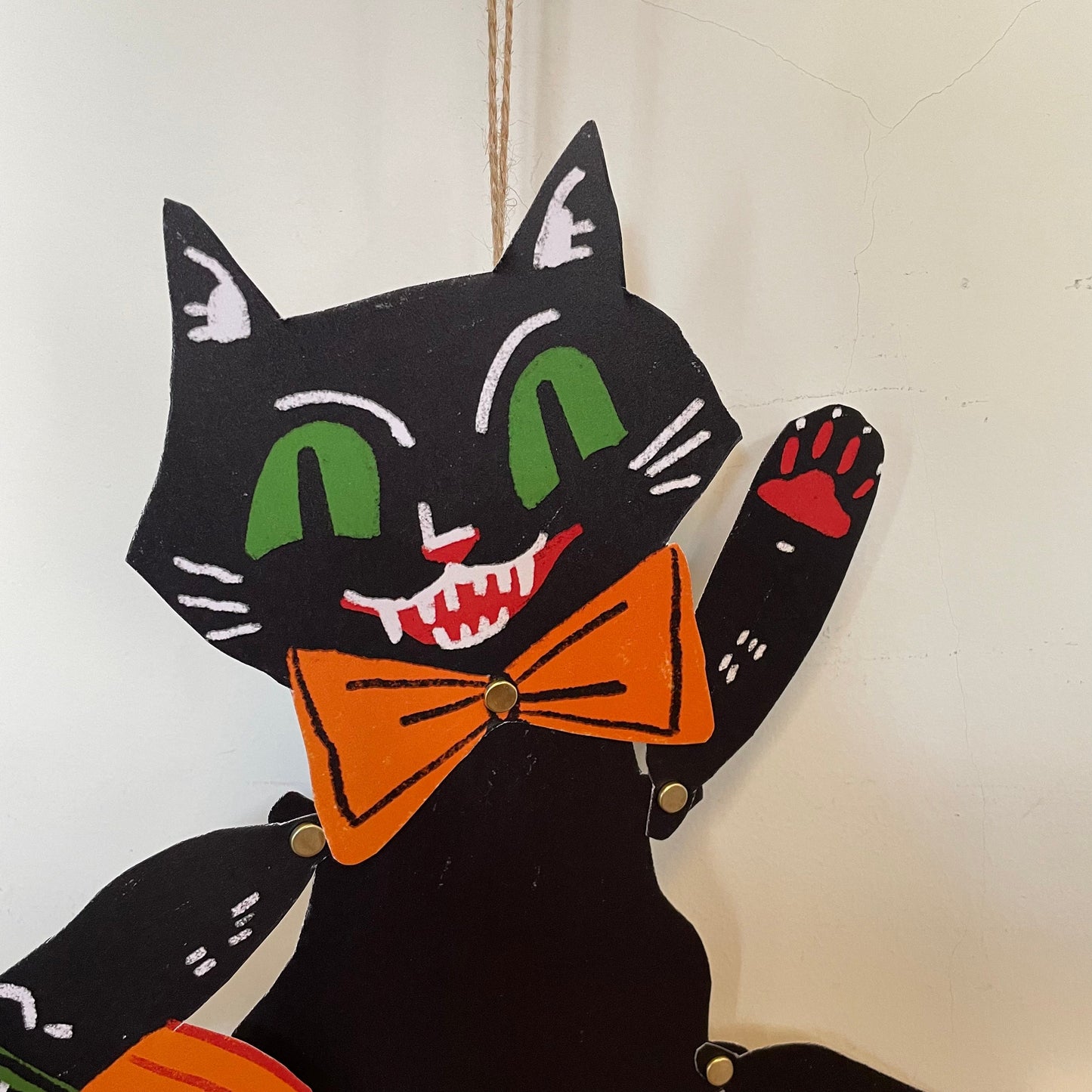 Halloween cat wall hanging